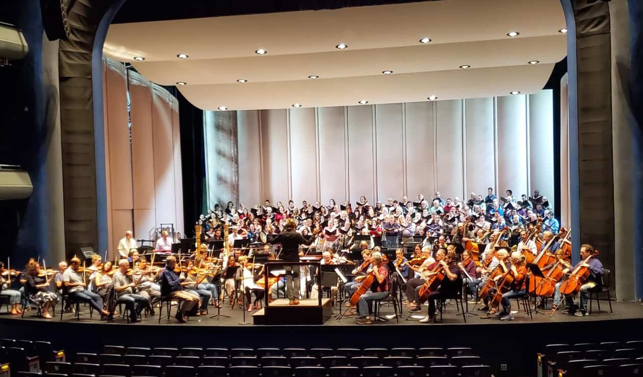 Eric Whitacre takes TFO, Chorale into Hubble's 'Deep Field' • St Pete ...