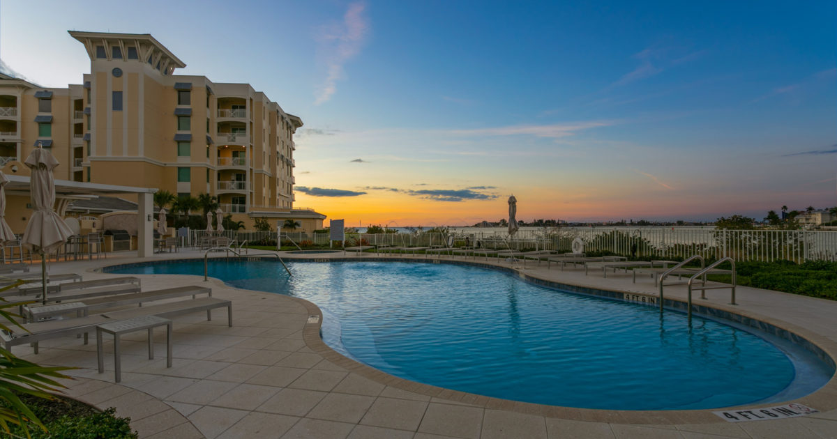 Beautiful Beachfront Condo In Exclusive Sunset Pointe At Collany Key On Tierra Verde