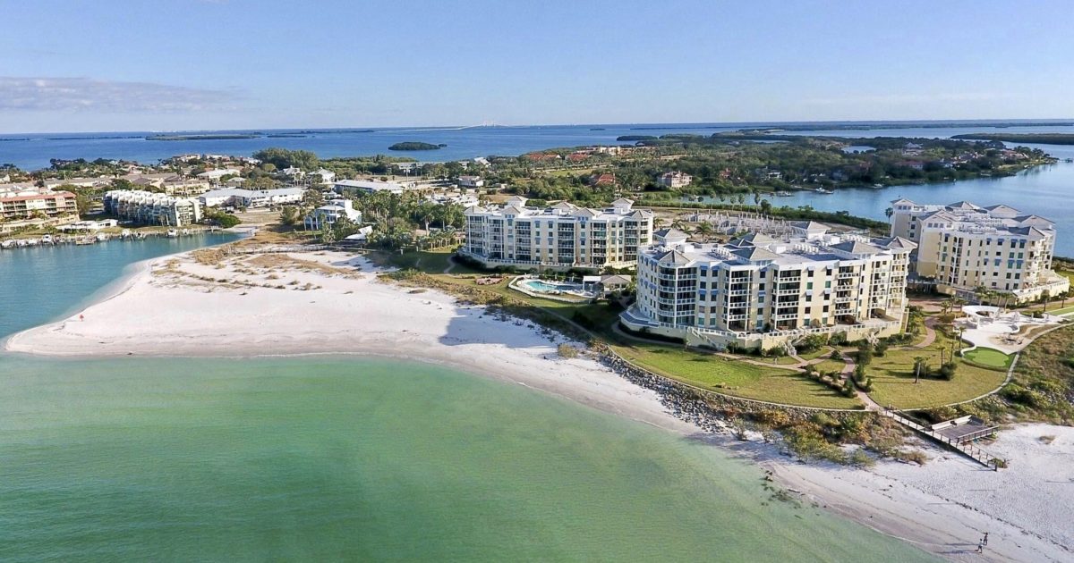 Beautiful Beachfront Condo In Exclusive Sunset Pointe At Collany Key On Tierra Verde