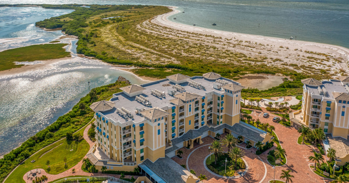 Gorgeous Beachfront Condo in the Gated Community of Sunset Pointe