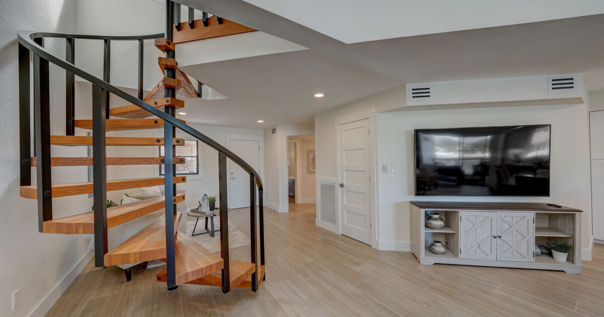 Waterfront Condo on the Grand Canal
