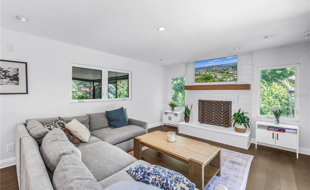 Tropical Tranquility Meets Modern Living in Broadwater